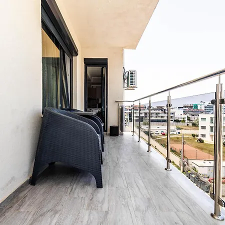 Roberto Deluxe Astoria Апартаменты *