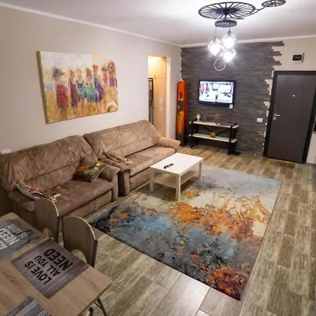 Roberto Deluxe Astoria Apartment *