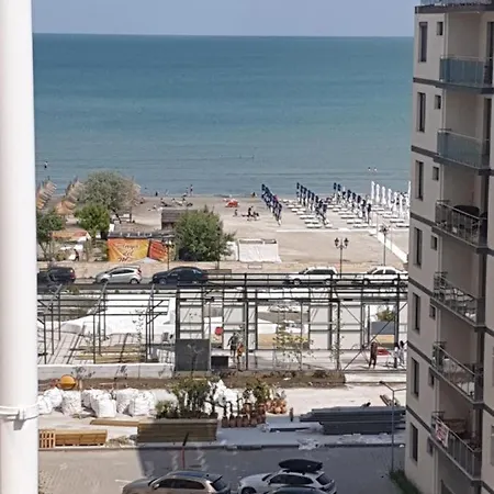 Apartment Roberto Deluxe Astoria Navodari
