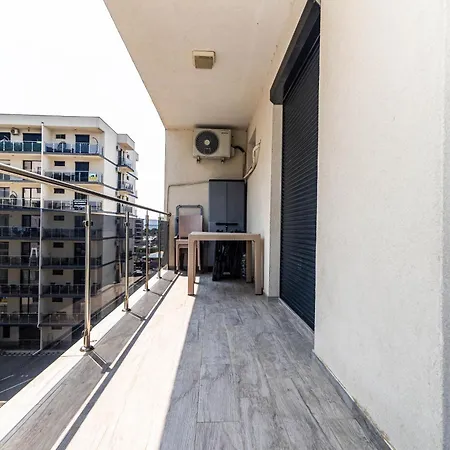 公寓 Roberto Deluxe Astoria *