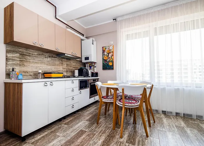 Roberto Deluxe Astoria *